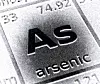 Detaljbild av arsenikruta i periodiska systemet med bokstäverna As.