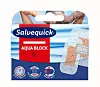 Förpackning med Salvequick Aqua Block-plåster och två plåsterbilder på blå och vit bakgrund.