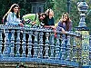 Heta dagar, som kan komma redan tidigt om våren, är det skönt att söka sig till kanalerna och lummigheten kring Plaza de España.Alla fotografier: I & P Kranz