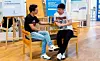 Hossein Jafari och Hashim Hosseini, ensamkommande afghanska flyktingar i Nässjö, får för förs­ta gången i livet undervisning i sex och samlevnad. Foto: Eva Sjöberg